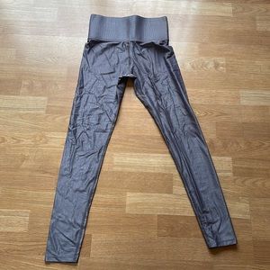 Carbon38 crocodile foil silver metallic grey leggins size small